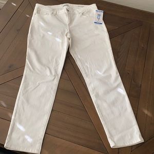 NWT Jessica Simpson Cropped Jeans